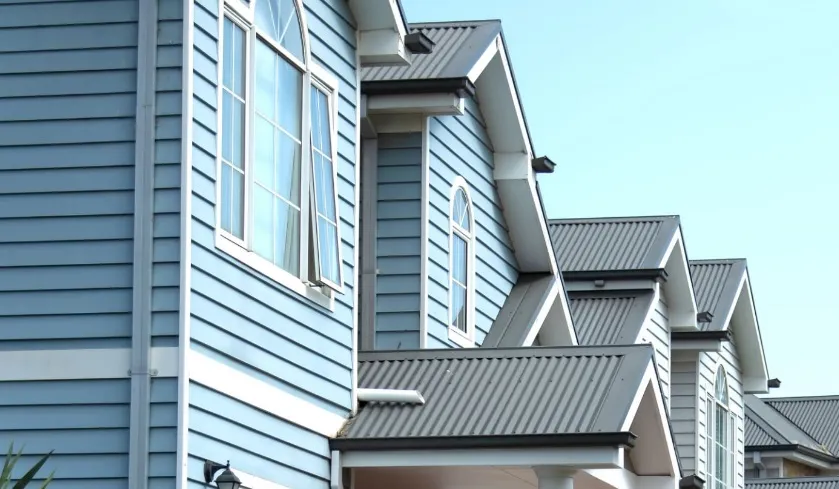 Jakie obowiązki dotyczące bezpieczeństwa spoczywają na wspólnocie mieszkaniowej?